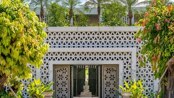 Bagian depan properti