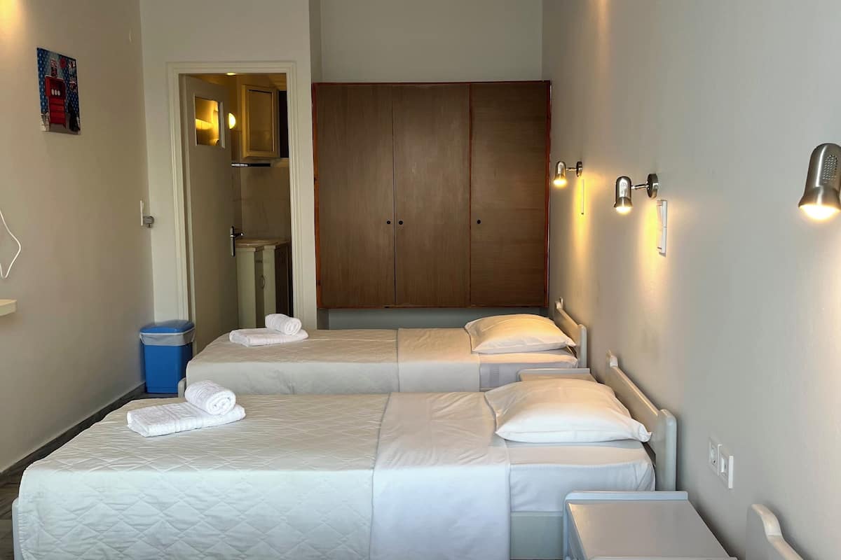 in-room safe, free cots/infant beds, bed sheets