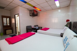Chambre quadruple | Accès au Wi-Fi (inclus)