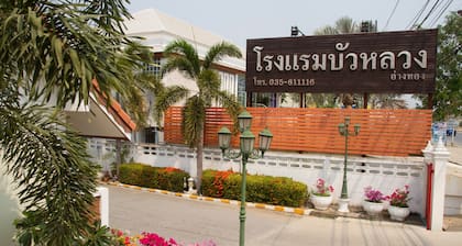 Bualuang Angthong Hotel