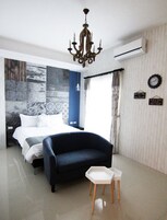 双人房 | 特色装修、特色家居、办公桌、遮光窗帘