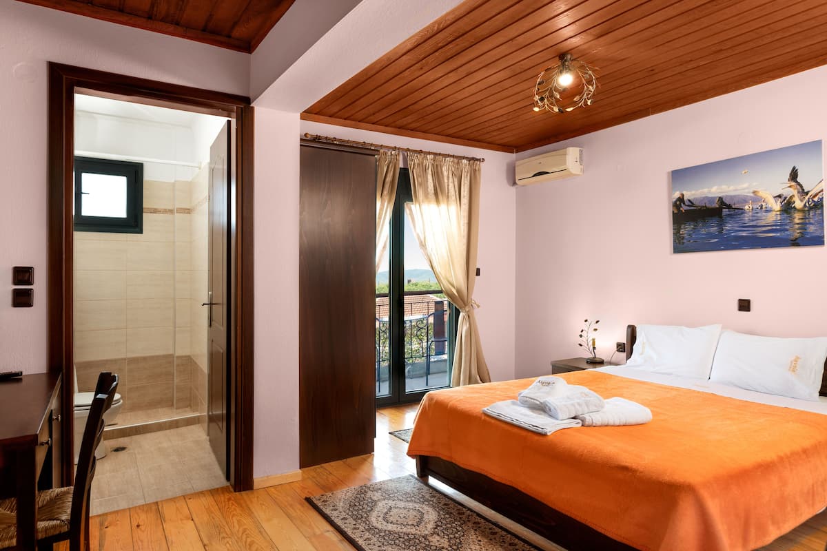 Quarto casal básico | Individualmente decorados, individualmente mobiliados