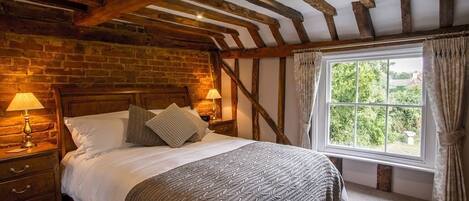 Chambre Double Standard, salle de bains attenante, vue jardin | Divers