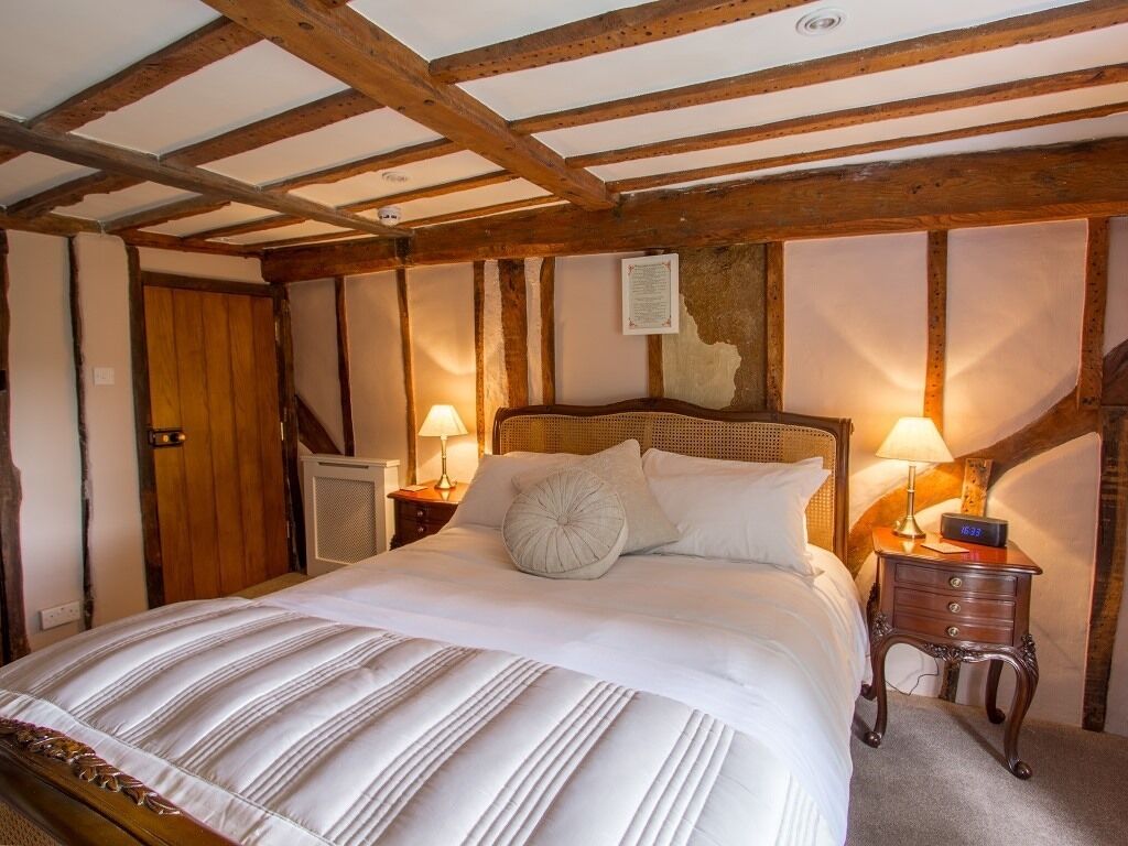 Standard dubbelrum - eget badrum - utsikt mot trädgården