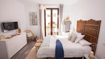 Cubrecamas, decoración personalizada y muebles diferentes