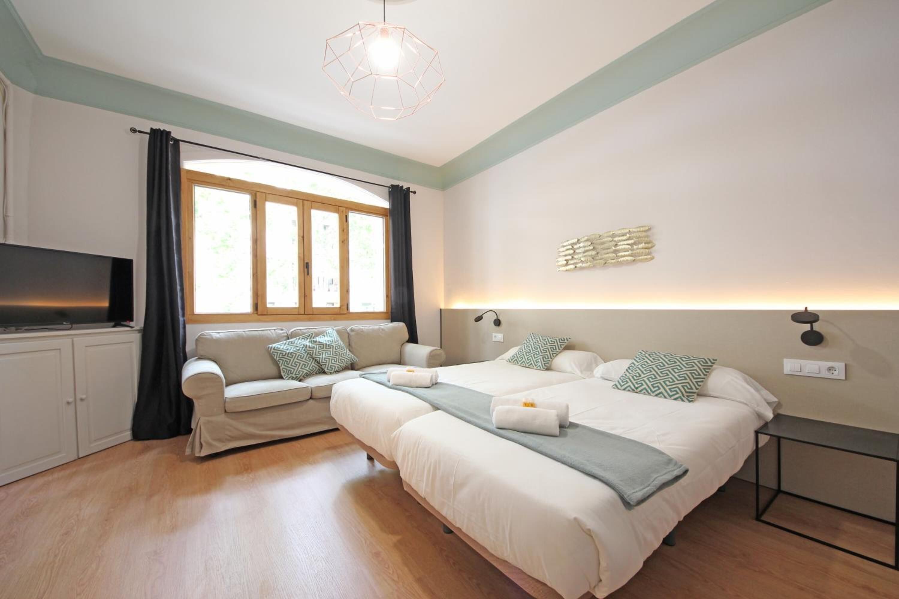 Photo - Regina Selfcheck-in Smart Rooms