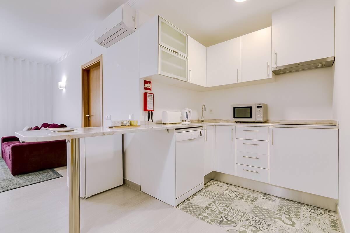 apartment, 1 bedroom | private kitchenette | fridge, microwave, stovetop, dishwasher