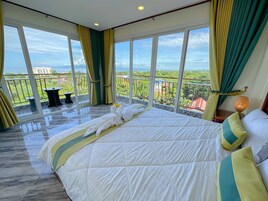 Superior Double Room, 1 Queen Bed, Balcony, Sea Facing | Free WiFi, bed sheets