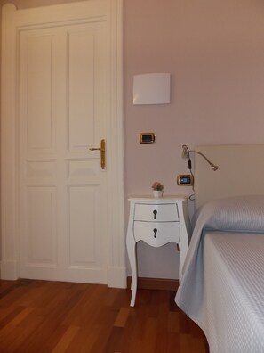 Chambre Double | Literie de qualité supérieure, coffres-forts dans les chambres