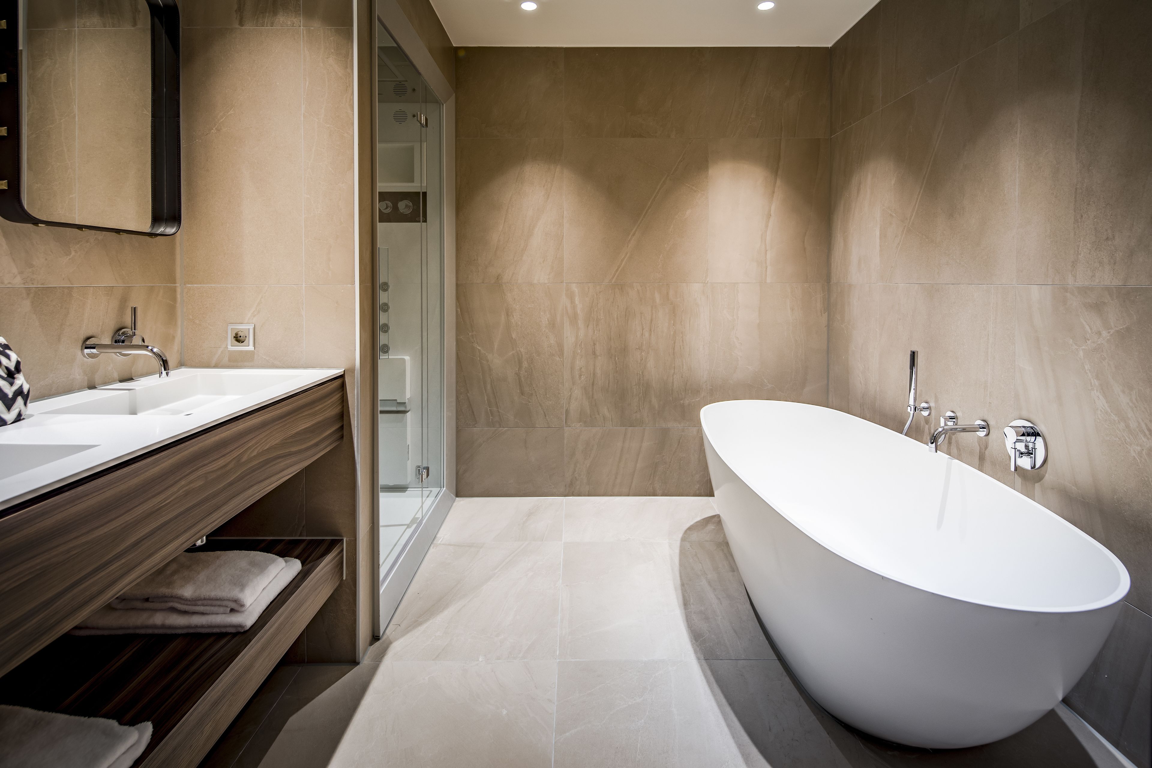 suite | bathroom | separate bathtub and shower, deep-soaking bathtub, rainfall showerhead