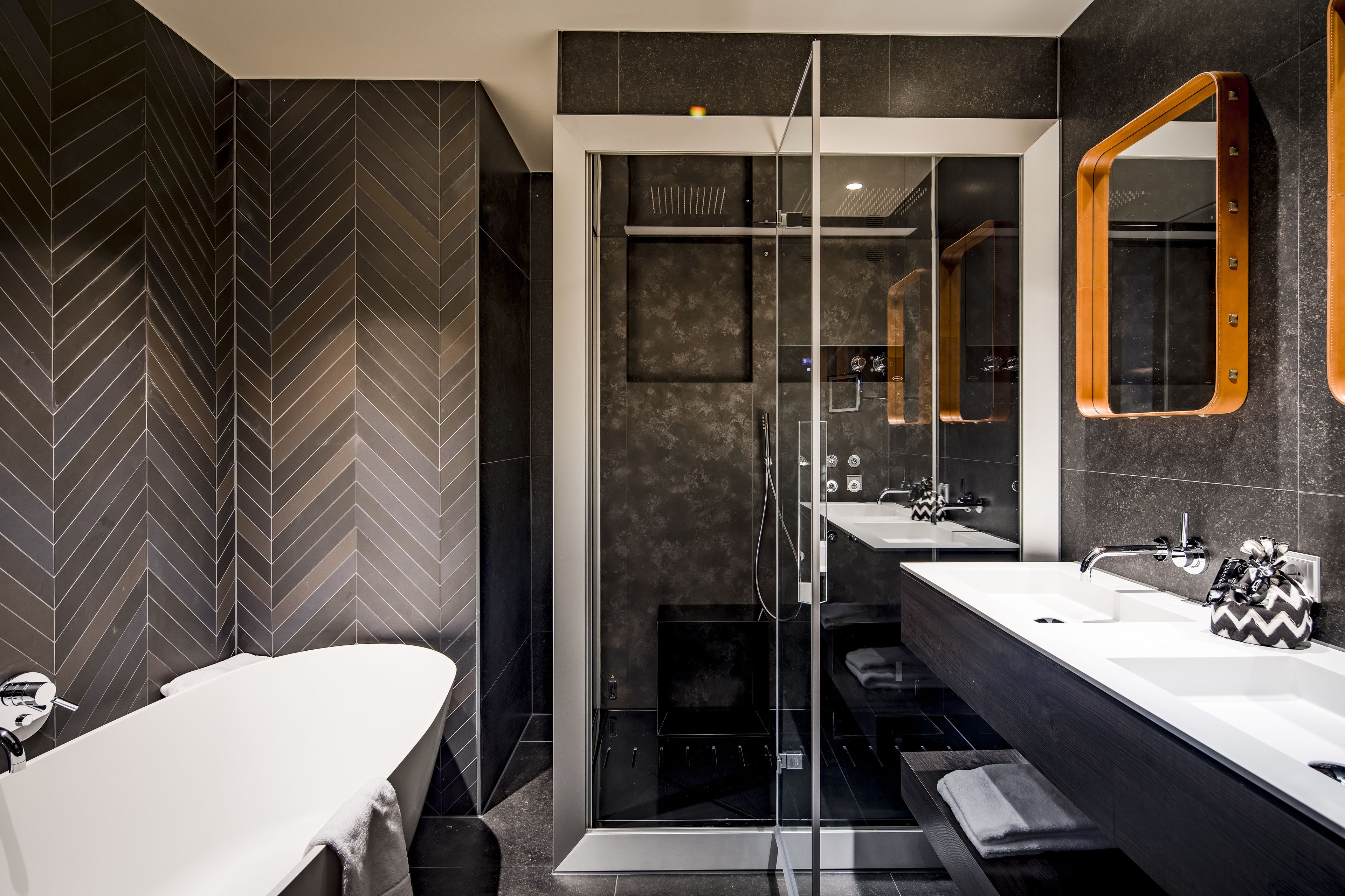 suite | bathroom | separate bathtub and shower, deep-soaking bathtub, rainfall showerhead