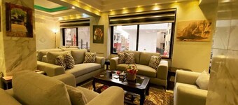 Al Anbat Midtown Hotel