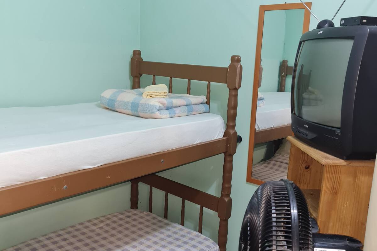 Wifi gratis y ropa de cama 