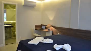 Ropa de cama de alta calidad, colchones con pillow-top y minibar