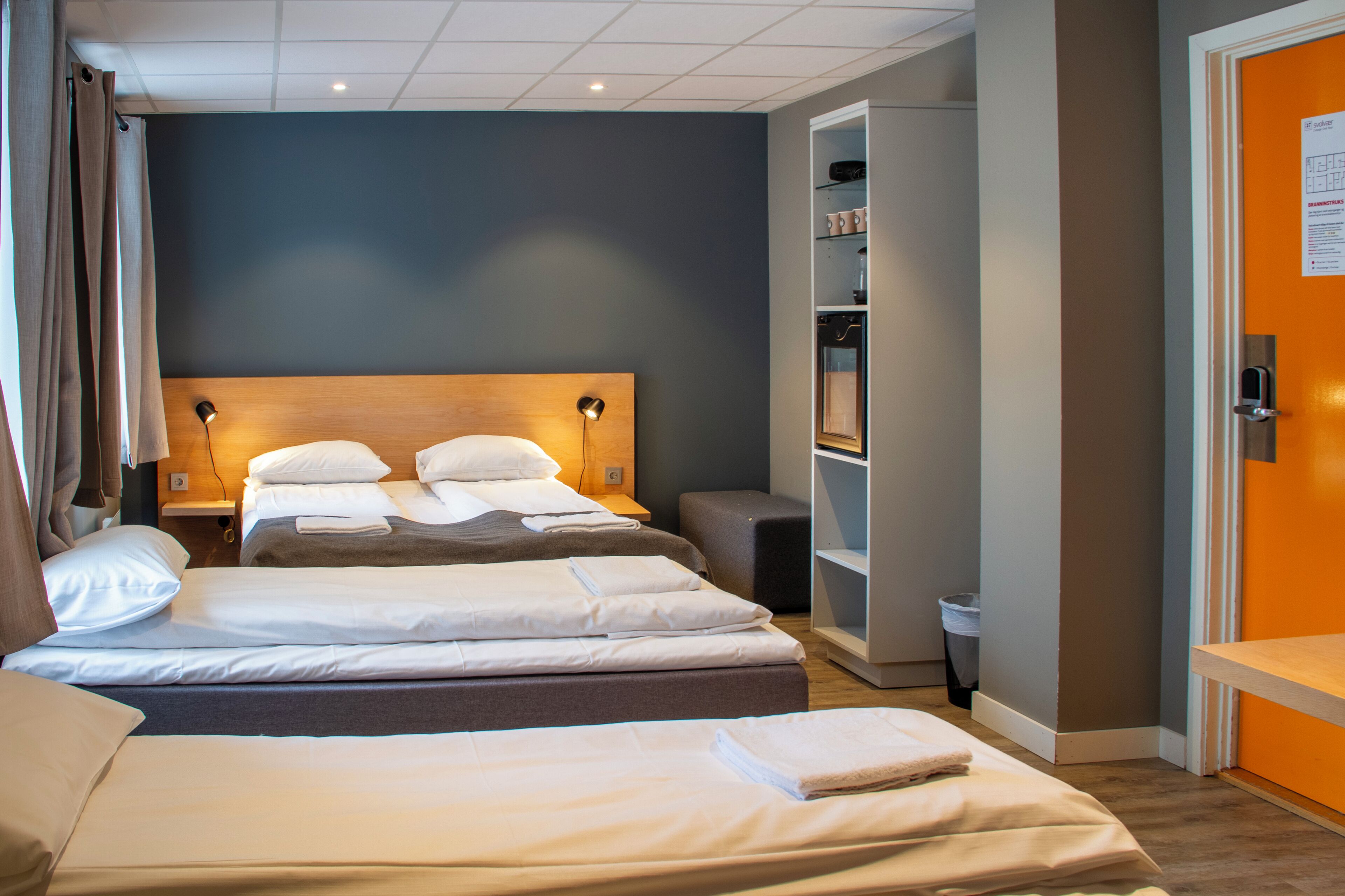 Familien-Doppelzimmer | Hochwertige Bettwaren, Schreibtisch, schallisolierte Zimmer