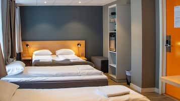 Familien-Doppelzimmer | Hochwertige Bettwaren, Schreibtisch, schallisolierte Zimmer