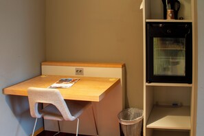 Economy-Doppelzimmer | Hochwertige Bettwaren, Schreibtisch, schallisolierte Zimmer