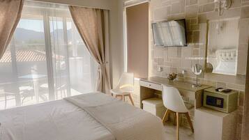 1 bedroom, premium bedding, in-room safe, soundproofing