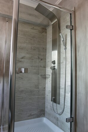 Luxury Villa, 3 Bedrooms | 1 bedroom, premium bedding, in-room safe, soundproofing - Alexandros Villa (Kissamos)