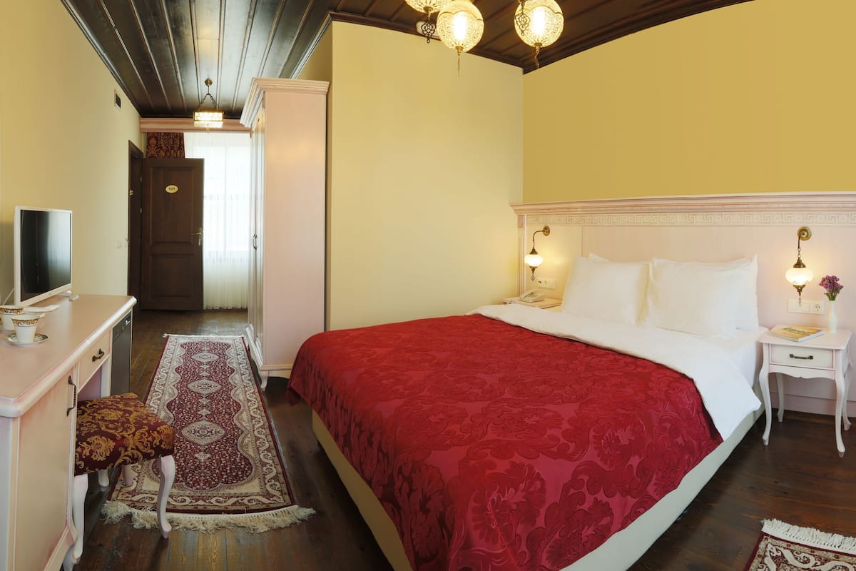 1 bedroom, minibar, in-room safe, desk