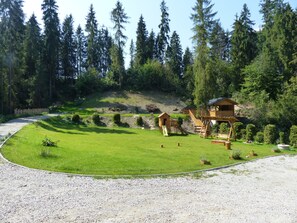 Children's play area - outdoor - Domek Pod Howyzem (Lapsze Nizne)