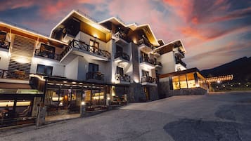 Front of property – evening/night