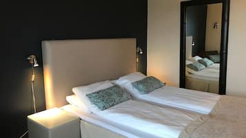 Double or Twin Room | Pillow-top beds, iron/ironing board, free WiFi