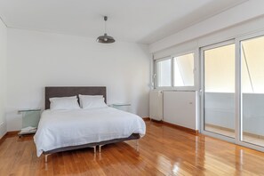 5 bedrooms, Egyptian cotton sheets, premium bedding, desk - Elvita Spata Luxurious Villa (Spata-Artemida)