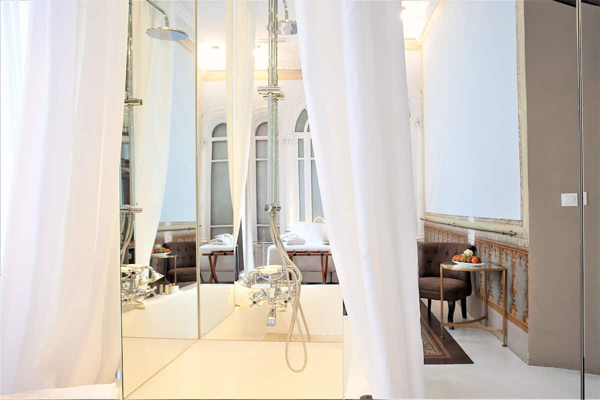 deluxe double room | bathroom | designer toiletries, hair dryer, bathrobes, slippers