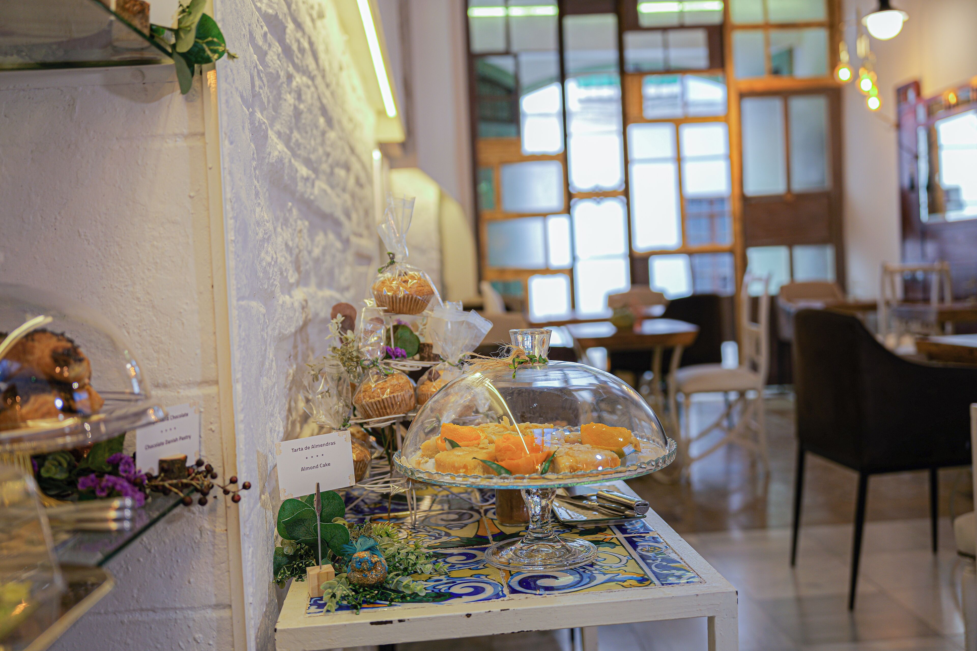 Daily buffet breakfast (EUR 19.00 per person) - Hotel Madinat (Córdoba)