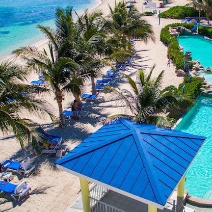 3 outdoor pools, sun loungers