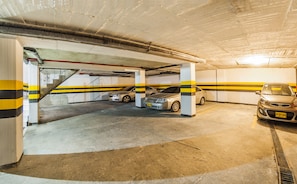 Free self-parking - Hotel Bogotá Gran Marquez (Bogotá)