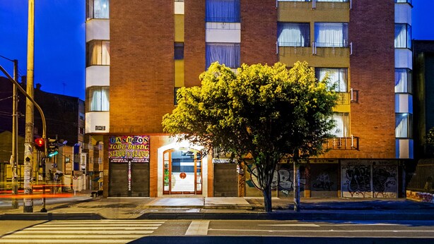 Fachada del alojamiento - Noche