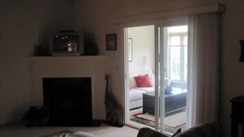 Condo, 3 Bedrooms | Living room | DVD player