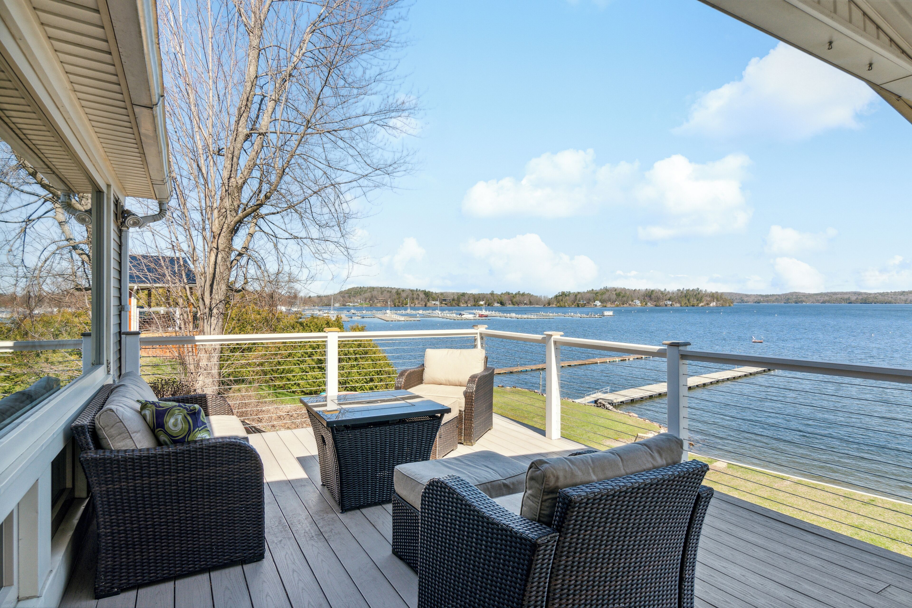 38 West Lake House (Entire House) | Teras/patio