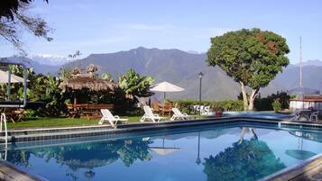 Alberca al aire libre
