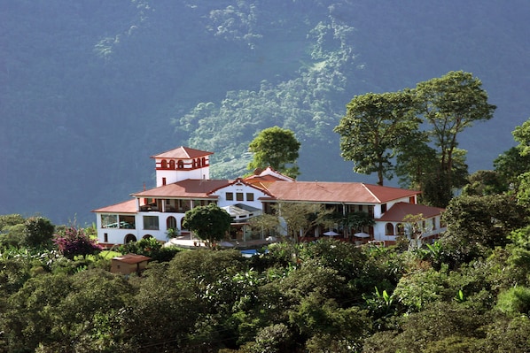 Fachada de la propiedad