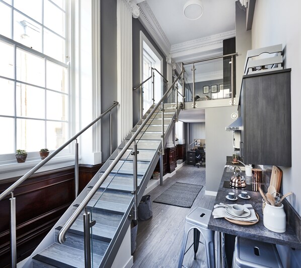 Γραφείο, κουρτίνες συσκότισης, σίδερο/σιδερώστρα, δωρεάν Wi-Fi 