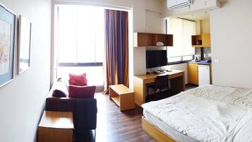 Free WiFi, bed sheets