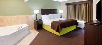 AmericInn by Wyndham DeWitt