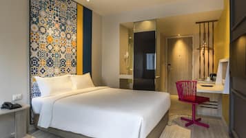 Standard Room, 1 Double Bed | Minibar, in-room safe, desk, blackout curtains