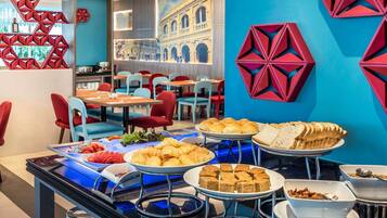Daily buffet breakfast for a fee