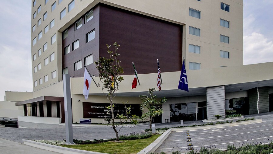 HS HOTSSON Hotel Irapuato