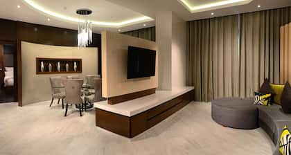 HS HOTSSON Hotel Irapuato
