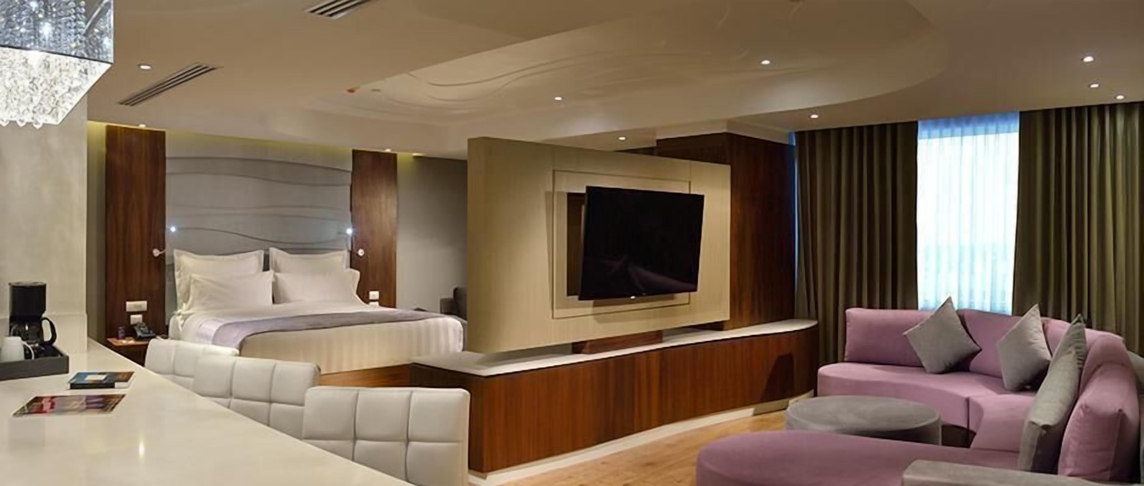 In-room safe, desk, laptop workspace, soundproofing