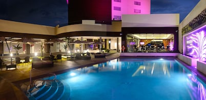 HS HOTSSON Hotel Irapuato