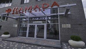 Front of property - Ramada by Wyndham Rostov-on-Don Hotel and Spa (Rostov-on-Don)