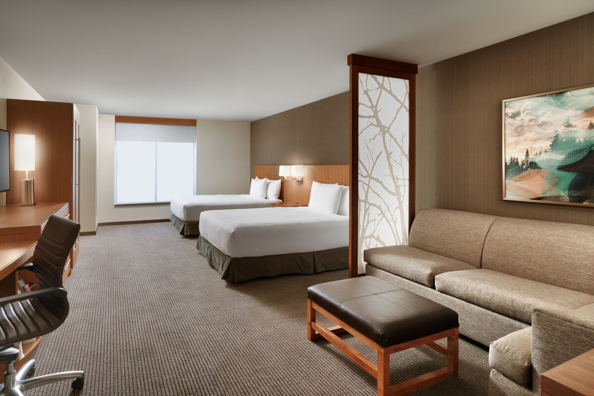 Room, Multiple Beds, Accessible, Bathtub (2 Queen and 1 Sofa Bed) | In-room safe, desk, laptop workspace, blackout curtains