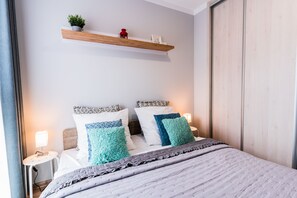 1 bedroom, individually decorated, individually furnished, soundproofing - Apartamenty Homely Place Old Town (Poznan)