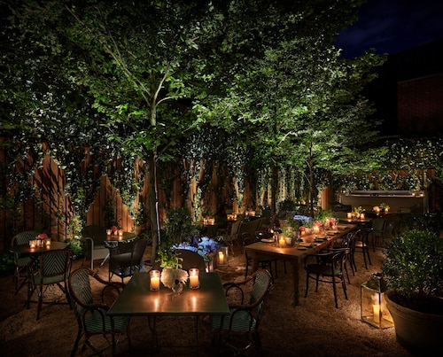 PUBLIC, an Ian Schrager hotel